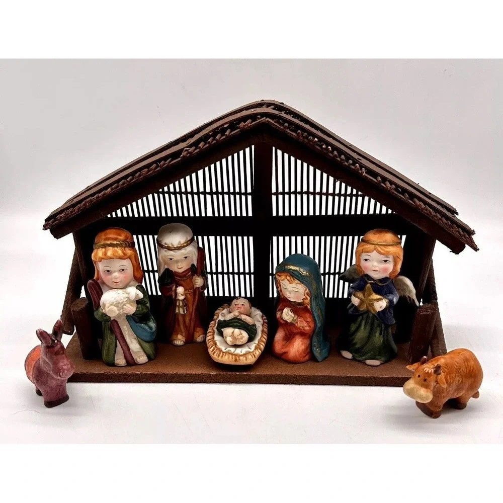 Elements Christmas Nativity 8 Piece Ceramic Set With Wooden Stable 2007 New